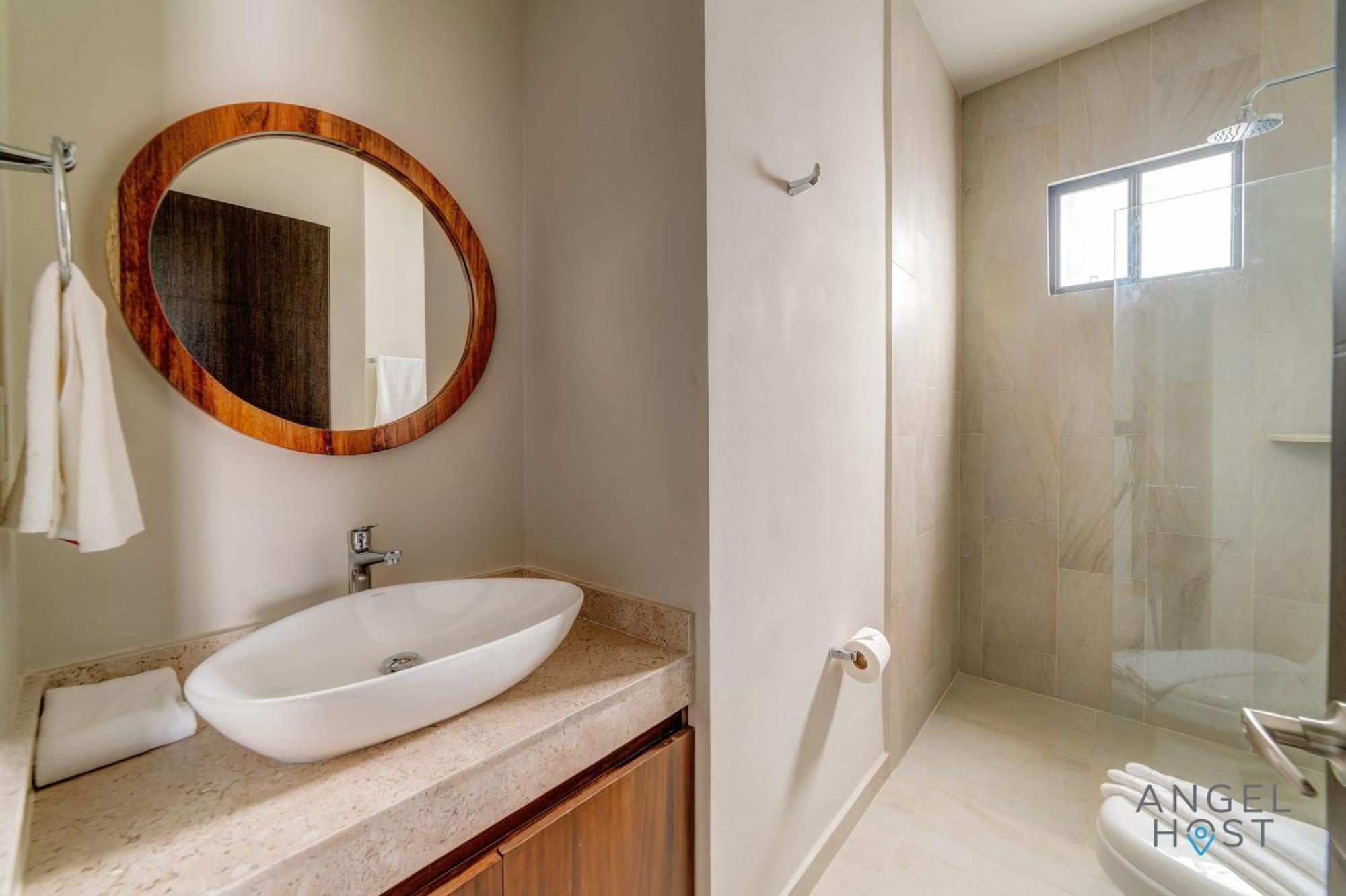 Apartamento Tranquil Onsite Pool Gym And Playground Playa del Carmen